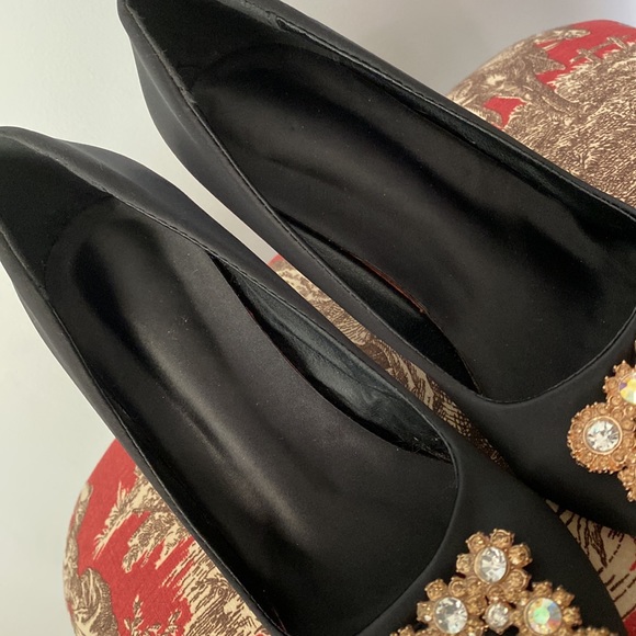 🌸 GORGEOUS HEELS - Picture 7 of 12